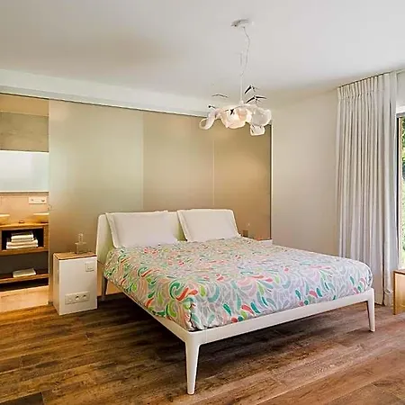 Espaces D'or Bed & Breakfast *